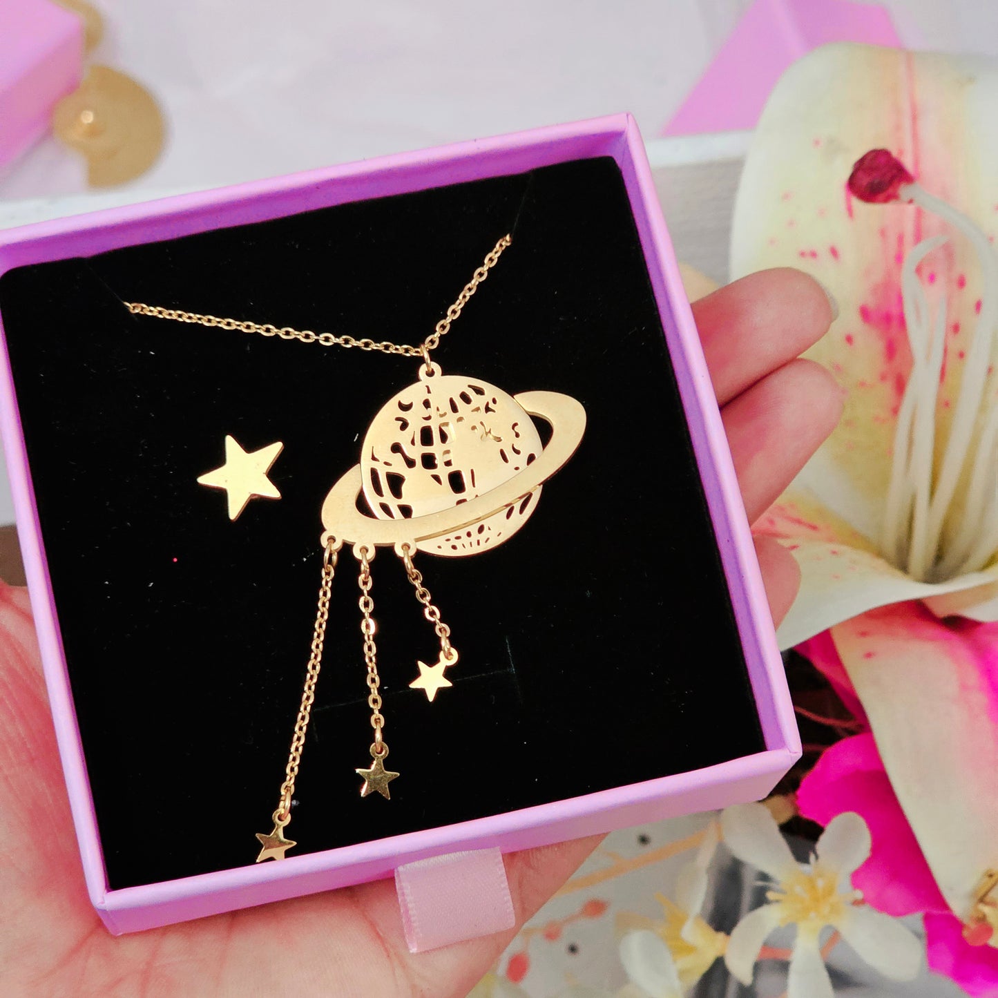 Special Saturn Planet necklace and star earring